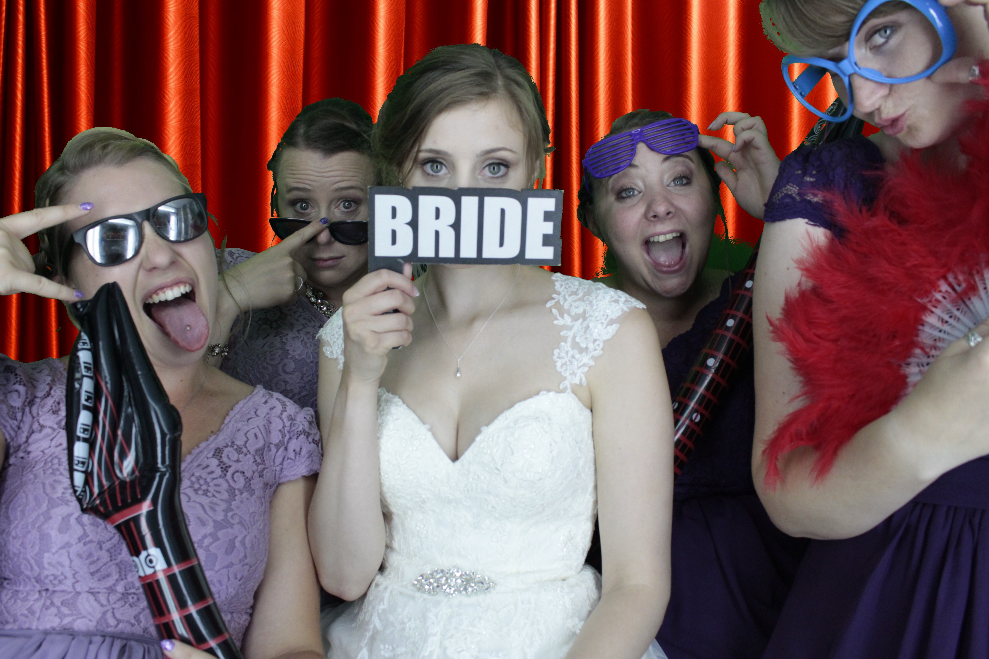 Mr & Mrs Brooks | View more photos from the event at gallery.myphotoboothexperience.co.uk/u/MyPhotoBoothExperienceLtd/Mr-Mrs-Brooks